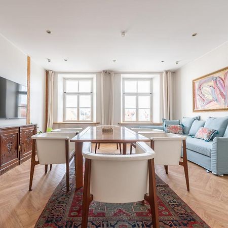 Old Town - Boutique Hall Square Apartment タリン エクステリア 写真